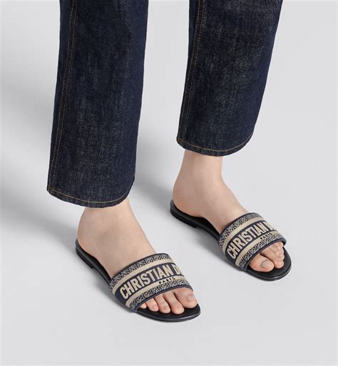 dway slide deep blue embroidered cotton